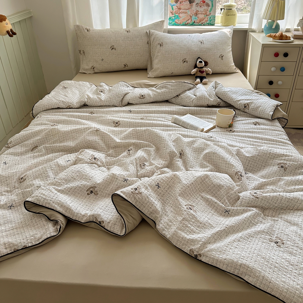 91家纺网 家纺一手货源 找家纺 贝扬思家纺 2026新款泡芙纱单夏被凉糖系列（凉而不冰的触感，清凉与柔软兼得） 凉糖-织纹木马迹