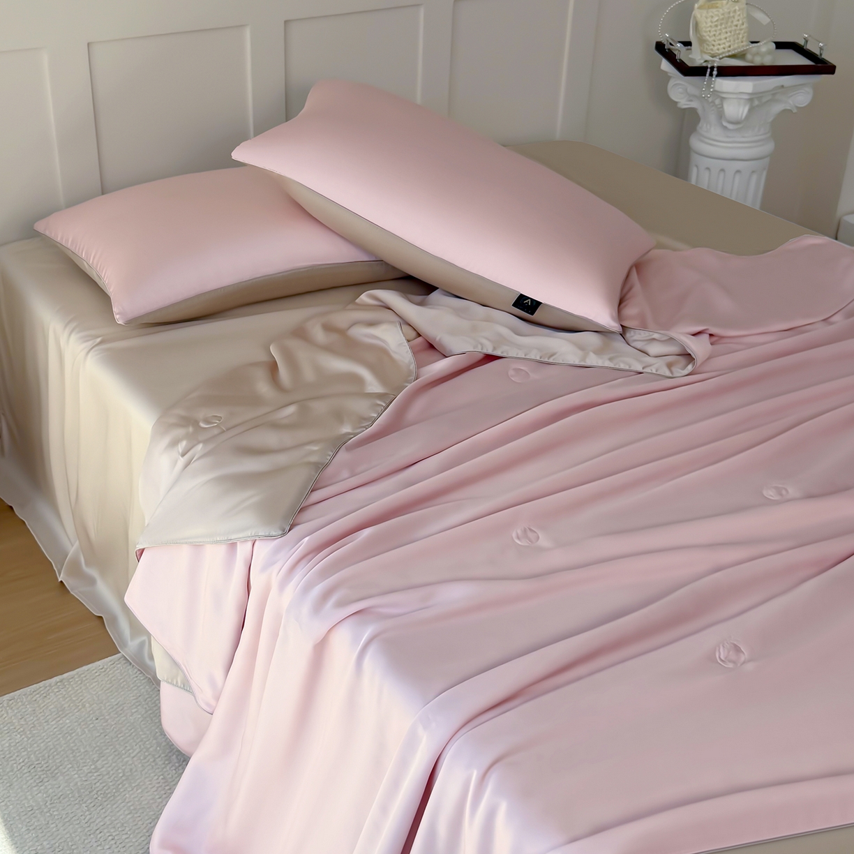 91家纺网 家纺一手货源 找家纺 （总）鑫田家纺 2026新款60支兰精天丝蚕丝被夏凉被100%纯蚕丝夏被四件套床单床笠学生三件套