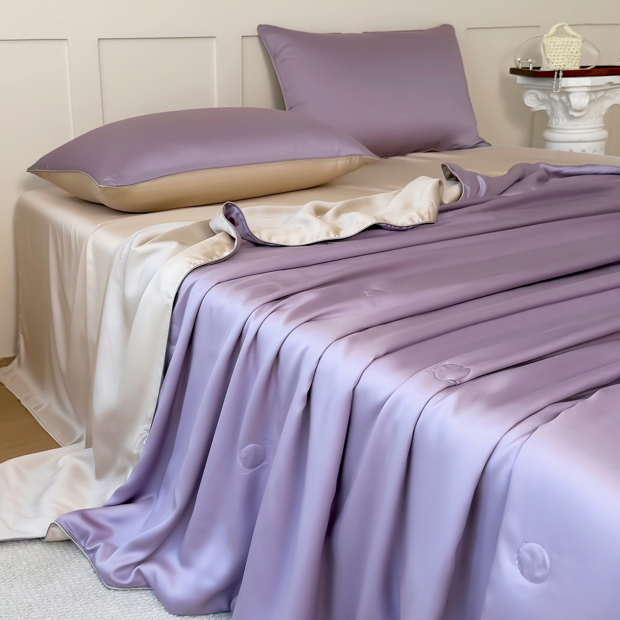 91家纺网 家纺一手货源 找家纺 鑫田家纺 2026新款60支兰精天丝蚕丝被夏凉被100%纯蚕丝夏被四件套床单床笠学生三件套 魅紫