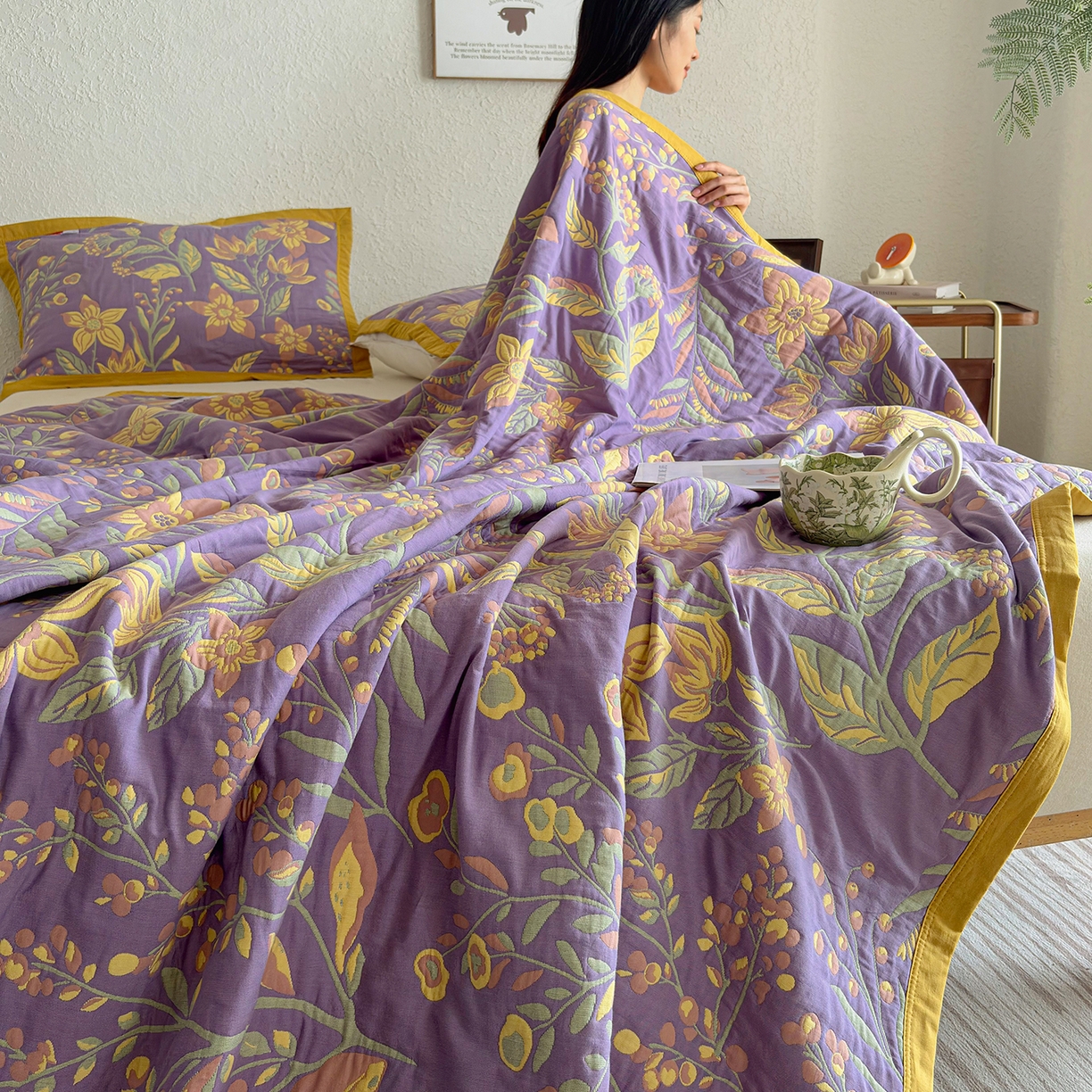 91家纺网 家纺一手货源 找家纺 棠薇家纺 2026新款纱布盖毯长绒棉纱布毛巾被夏被单双人棉纱盖毯毛巾毯夏季夏凉被空调被毯子可铺可盖床盖 花间漫步