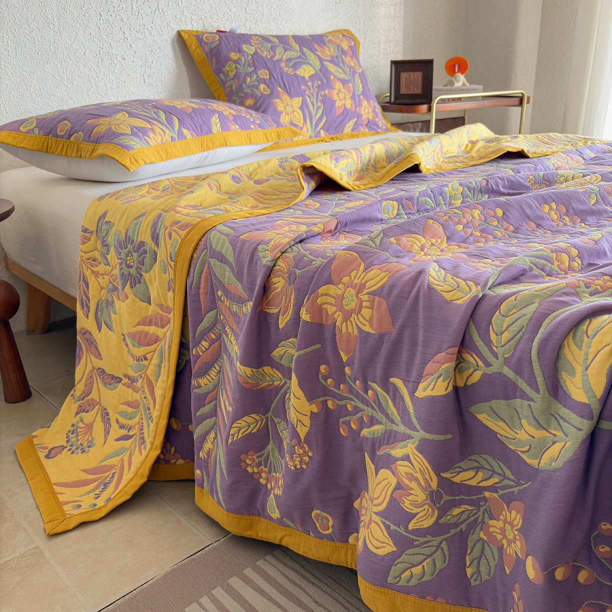 91家纺网 家纺一手货源 找家纺 棠薇家纺 2026新款纱布盖毯长绒棉纱布毛巾被夏被单双人棉纱盖毯毛巾毯夏季夏凉被空调被毯子可铺可盖床盖 花间漫步