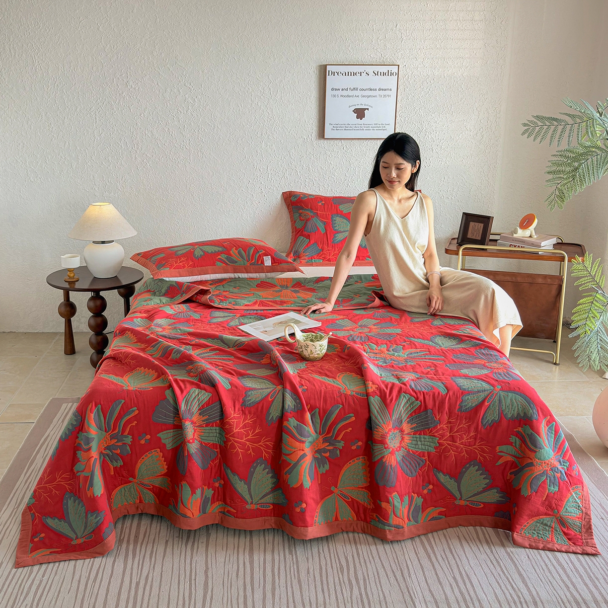 91家纺网 家纺一手货源 找家纺 棠薇家纺 2026新款纱布盖毯长绒棉纱布毛巾被夏被单双人棉纱盖毯毛巾毯夏季夏凉被空调被毯子可铺可盖床盖 花样蝶舞红