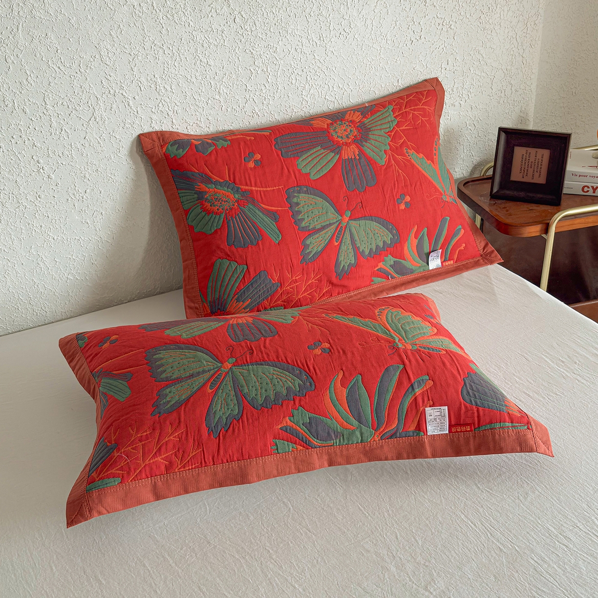 91家纺网 家纺一手货源 找家纺 棠薇家纺 2026新款纱布盖毯长绒棉纱布毛巾被夏被单双人棉纱盖毯毛巾毯夏季夏凉被空调被毯子可铺可盖床盖 花样蝶舞红