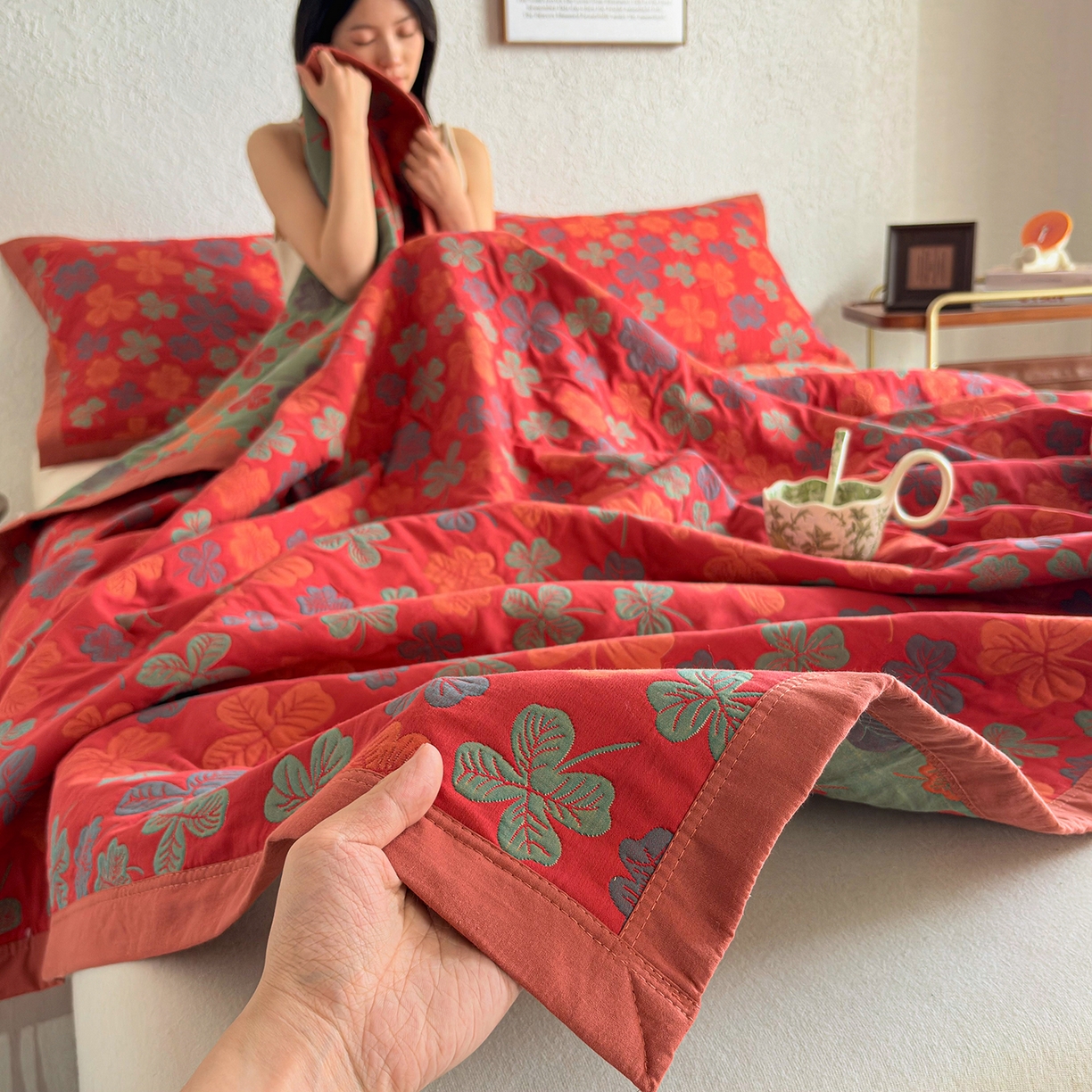 91家纺网 家纺一手货源 找家纺 棠薇家纺 2026新款纱布盖毯长绒棉纱布毛巾被夏被单双人棉纱盖毯毛巾毯夏季夏凉被空调被毯子可铺可盖床盖 忘忧草