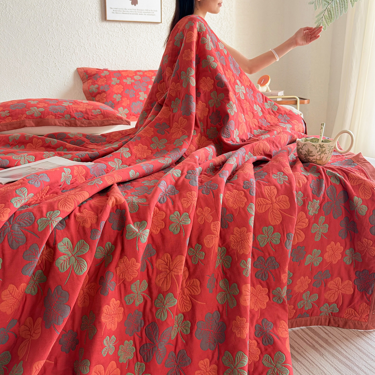 91家纺网 家纺一手货源 找家纺 棠薇家纺 2026新款纱布盖毯长绒棉纱布毛巾被夏被单双人棉纱盖毯毛巾毯夏季夏凉被空调被毯子可铺可盖床盖 忘忧草