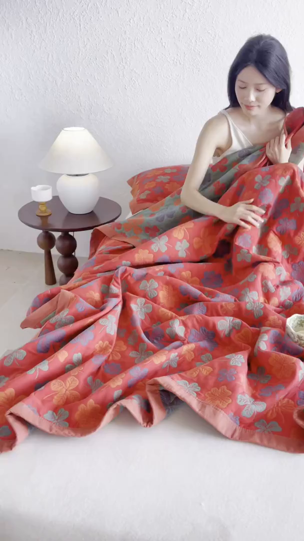 91家纺网 家纺一手货源 找家纺 棠薇家纺 2026新款纱布盖毯长绒棉纱布毛巾被夏被单双人棉纱盖毯毛巾毯夏季夏凉被空调被毯子可铺可盖床盖 忘忧草