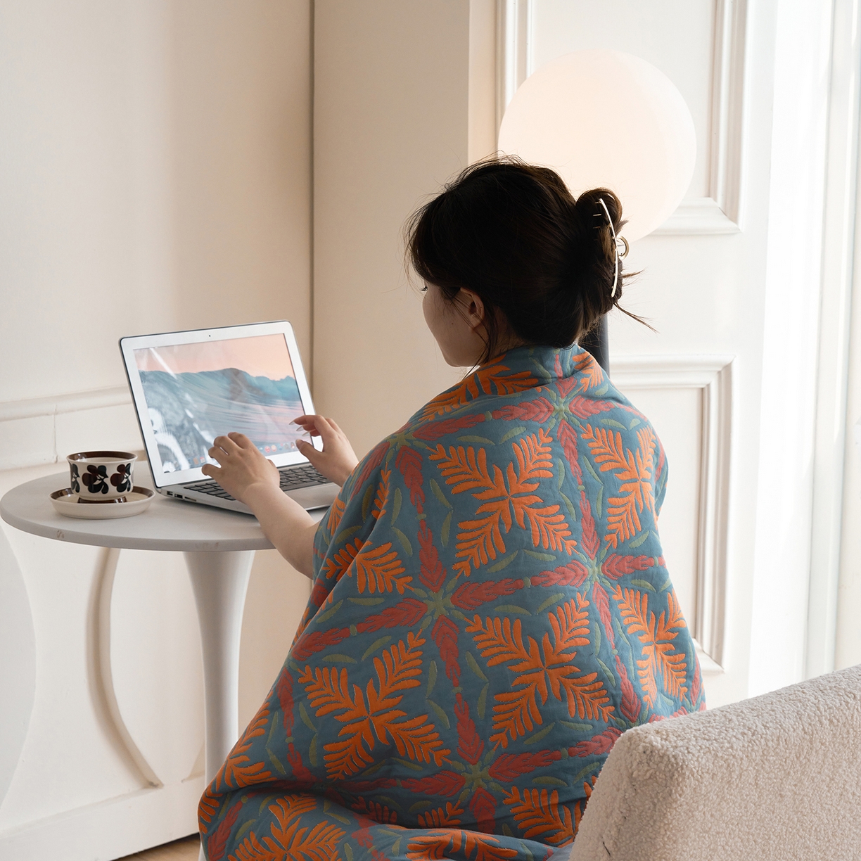 91家纺网 家纺一手货源 找家纺 棠薇家纺 2026新款纱布盖毯长绒棉纱布毛巾被夏被单双人棉纱盖毯毛巾毯夏季夏凉被空调被毯子可铺可盖床盖 典雅之风