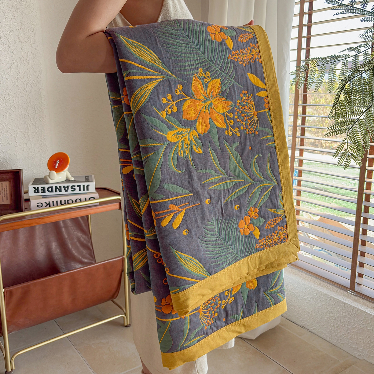 91家纺网 家纺一手货源 找家纺 棠薇家纺 2026新款纱布盖毯长绒棉纱布毛巾被夏被单双人棉纱盖毯毛巾毯夏季夏凉被空调被毯子可铺可盖床盖 花林秘境