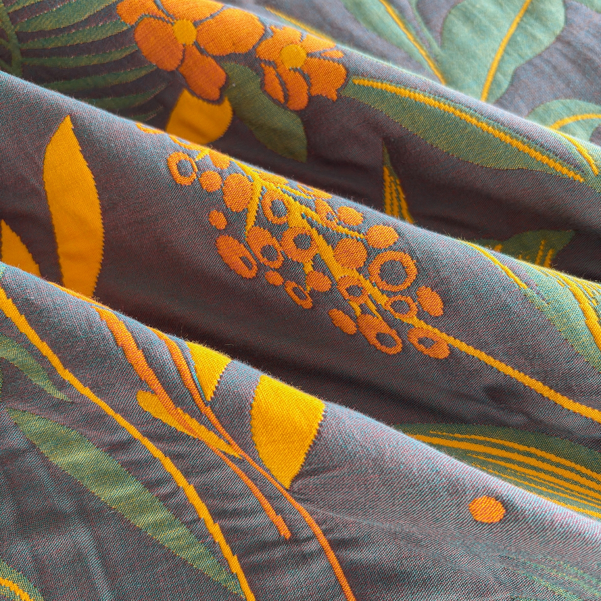 91家纺网 家纺一手货源 找家纺 棠薇家纺 2026新款纱布盖毯长绒棉纱布毛巾被夏被单双人棉纱盖毯毛巾毯夏季夏凉被空调被毯子可铺可盖床盖 花林秘境