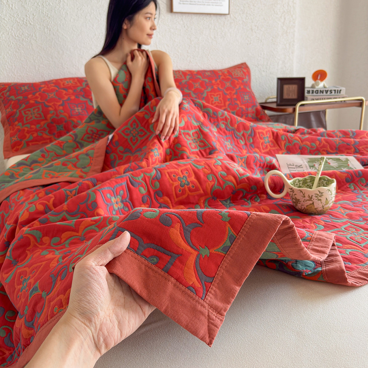 91家纺网 家纺一手货源 找家纺 棠薇家纺 2026新款纱布盖毯长绒棉纱布毛巾被夏被单双人棉纱盖毯毛巾毯夏季夏凉被空调被毯子可铺可盖床盖 年华红