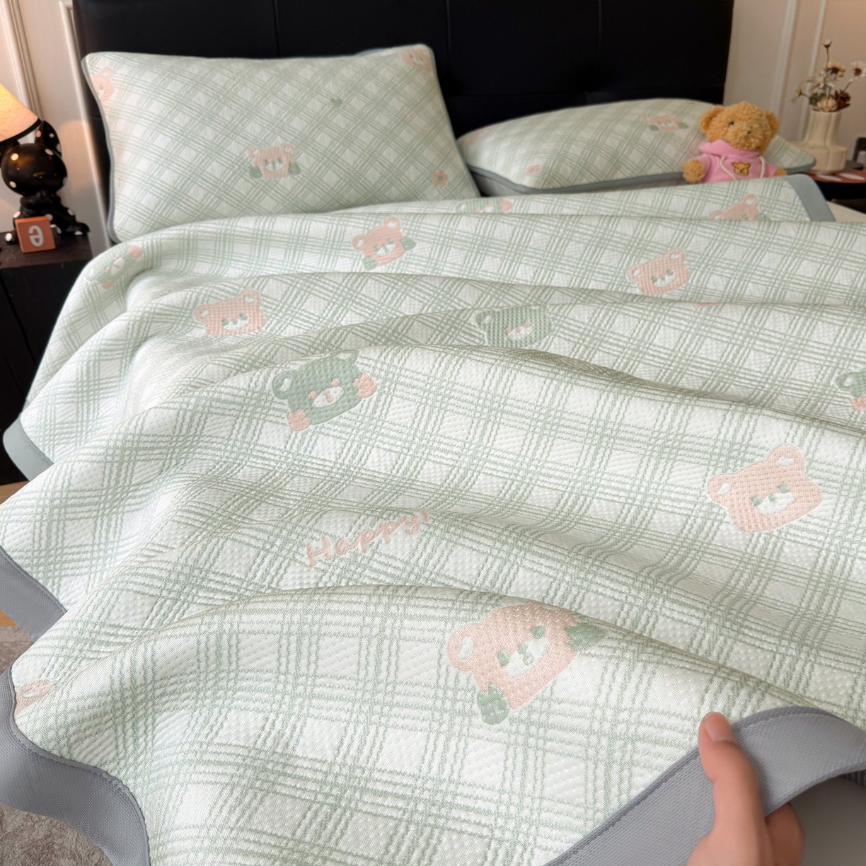 91家纺网 家纺一手货源 找家纺 （总）爱思凯家纺 2026新款纯凉感pe豆豆多色双提花条席-成人款