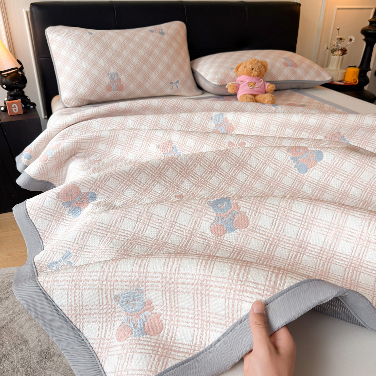 91家纺网 家纺一手货源 找家纺 （总）爱思凯家纺 2026新款纯凉感pe豆豆多色双提花条席-成人款