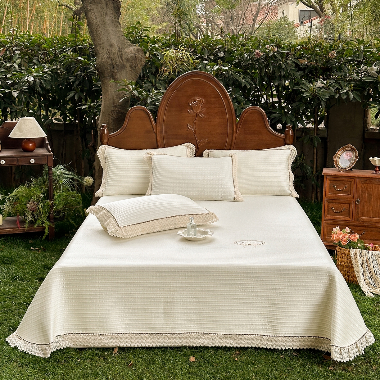 91家纺网 家纺一手货源 找家纺 乐朵家居 2026新款 卡洛琳 （复合） 凉豆豆 凉席三件套 米白