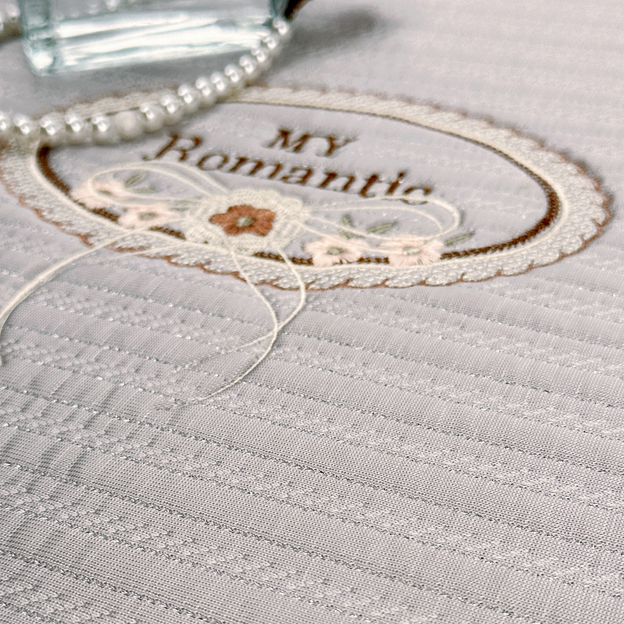 91家纺网 家纺一手货源 找家纺 乐朵家居 2026新款 卡洛琳 （复合） 凉豆豆 凉席三件套 星空灰