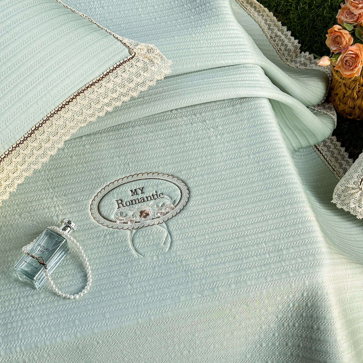 91家纺网 家纺一手货源 找家纺 乐朵家居 2026新款 卡洛琳  （复合）凉豆豆 凉席三件套 抹茶绿