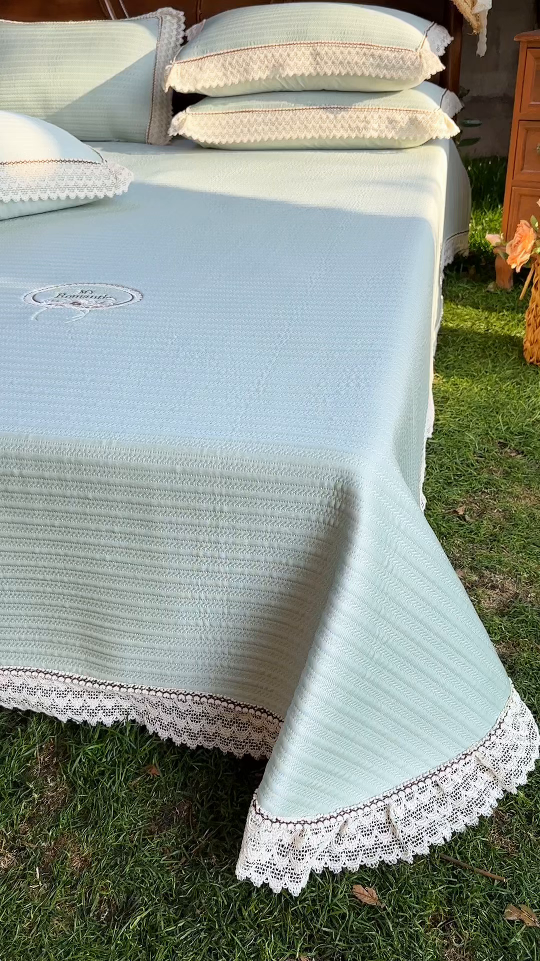 91家纺网 家纺一手货源 找家纺 乐朵家居 2026新款 卡洛琳  （复合）凉豆豆 凉席三件套 抹茶绿