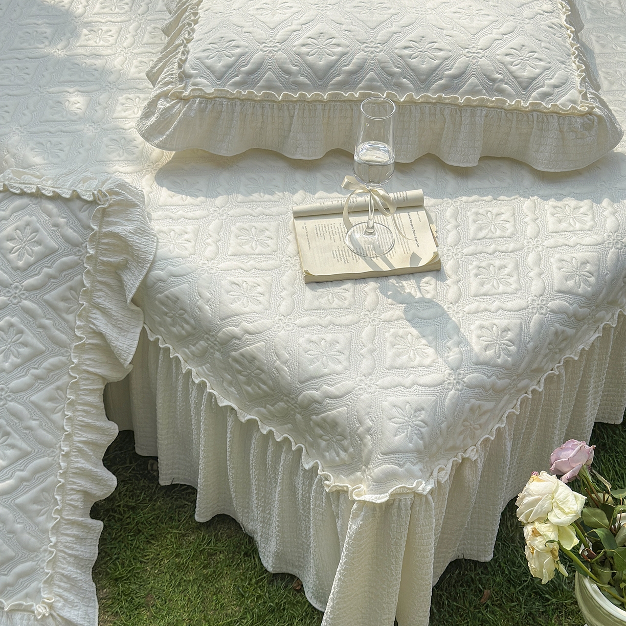 91家纺网 家纺一手货源 找家纺 乐朵家居 2026新款 蒂梵朵 （复合）凉豆豆 凉席三件套 -米色