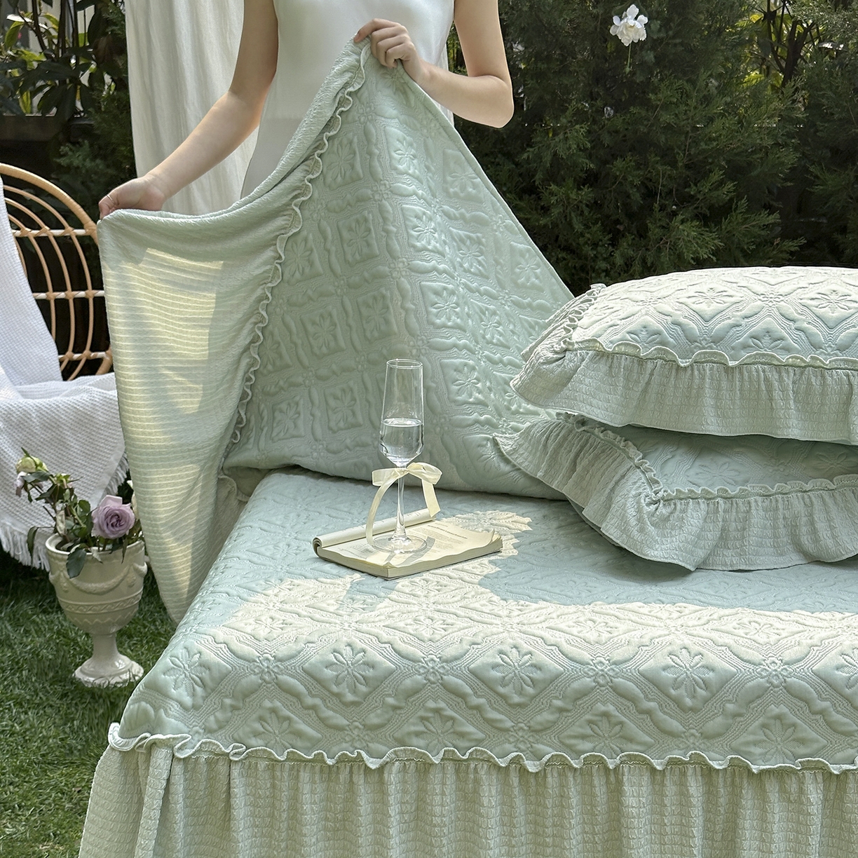 91家纺网 家纺一手货源 找家纺 乐朵家居 2026新款 蒂梵朵 （复合）凉豆豆 凉席三件套 抹茶绿