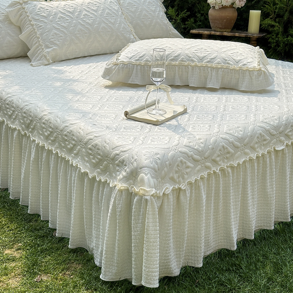 91家纺网 家纺一手货源 找家纺 乐朵家居 2026新款 蒂梵朵 （复合）凉豆豆 凉席三件套 -米色