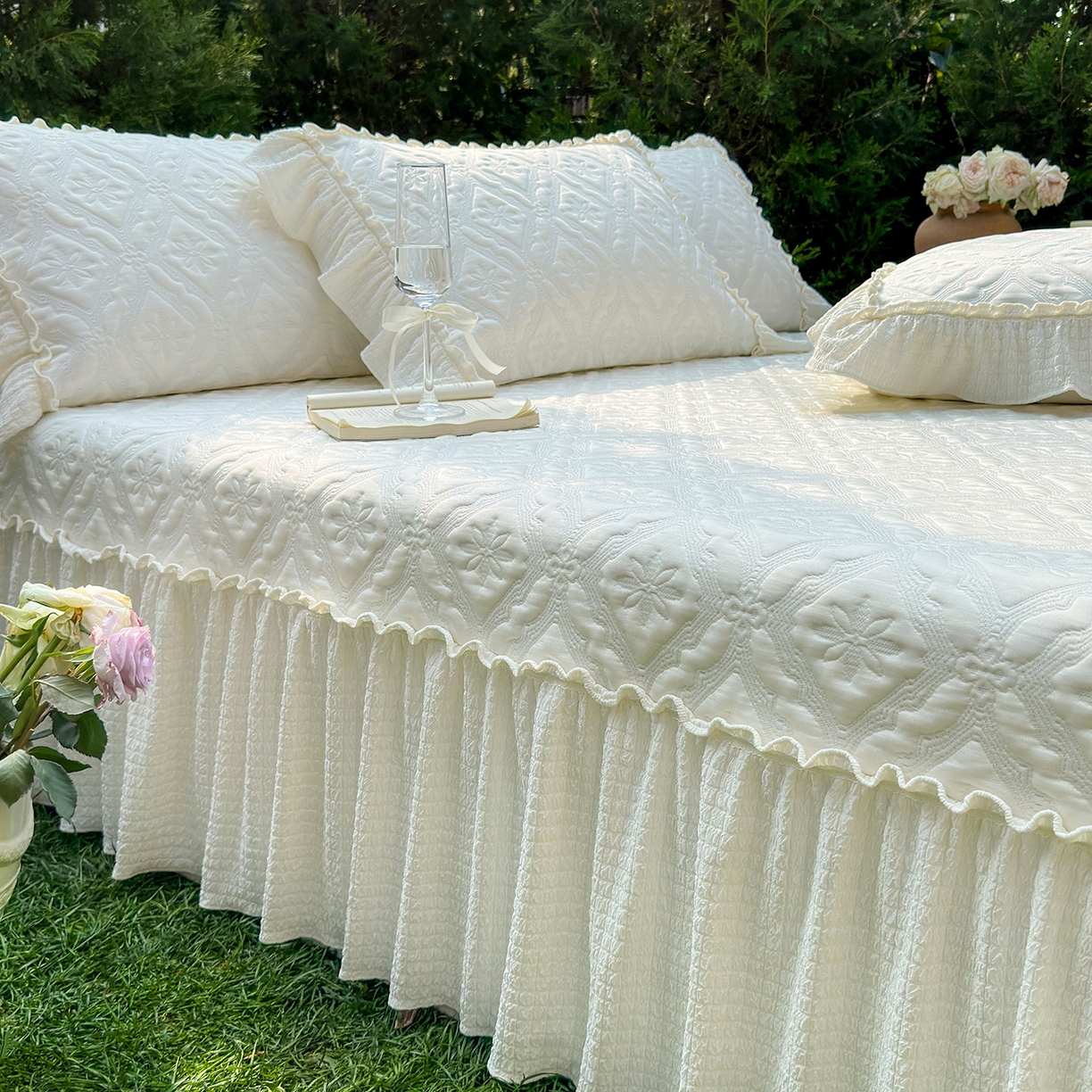 91家纺网 家纺一手货源 找家纺 乐朵家居 2026新款 蒂梵朵 （复合）凉豆豆 凉席三件套 -米色