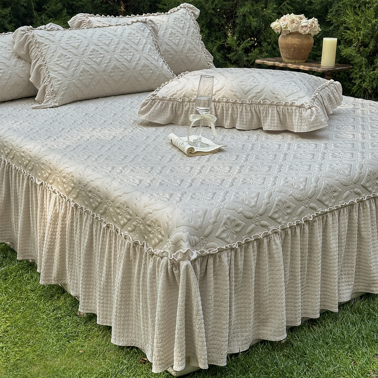 91家纺网 家纺一手货源 找家纺 乐朵家居 2026新款 蒂梵朵 （复合）凉豆豆 凉席三件套 杏色