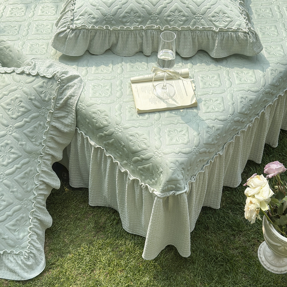 91家纺网 家纺一手货源 找家纺 乐朵家居 2026新款 蒂梵朵 （复合）凉豆豆 凉席三件套 抹茶绿