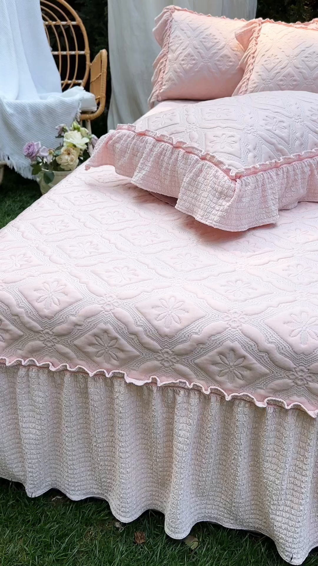 91家纺网 家纺一手货源 找家纺  乐朵家居 2026新款 蒂梵朵 （复合）凉豆豆 凉席三件套 粉色