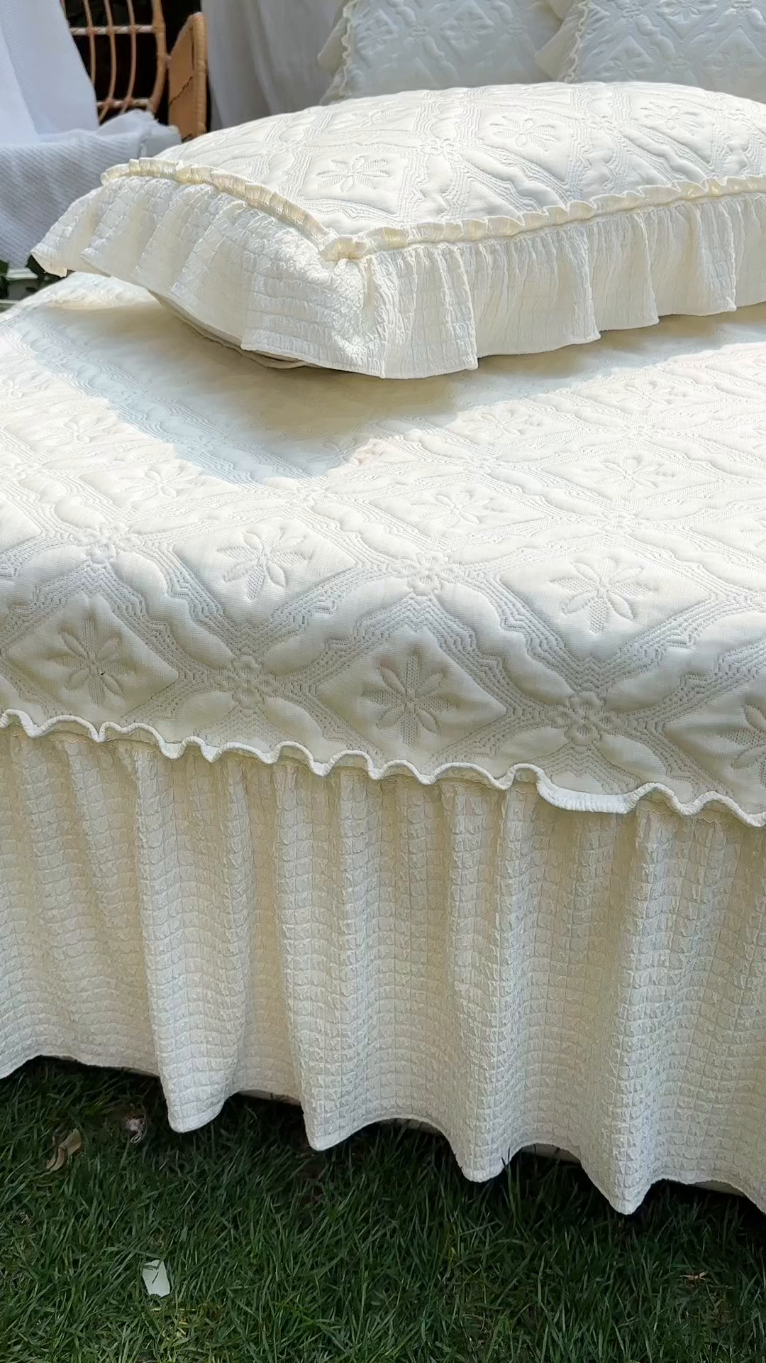 91家纺网 家纺一手货源 找家纺 乐朵家居 2026新款 蒂梵朵 （复合）凉豆豆 凉席三件套 -米色