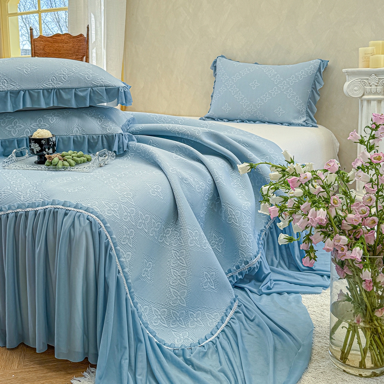 91家纺网 家纺一手货源 找家纺 （总）亿品家纺 2026新款550克PE高分子单泡提花凉感复合床裙款凉席