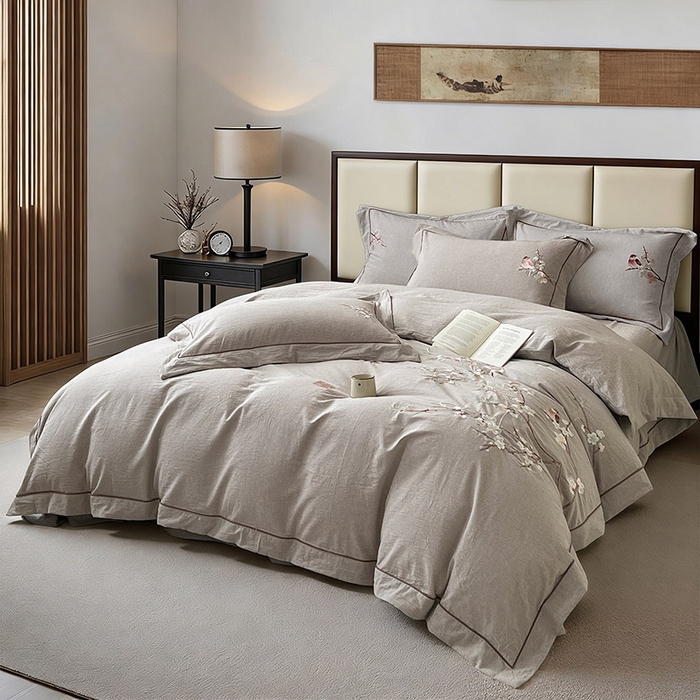 91家纺网 家纺一手货源 找家纺 树下 2026新款A类棉麻刺绣床单款四件套 墨染清枝