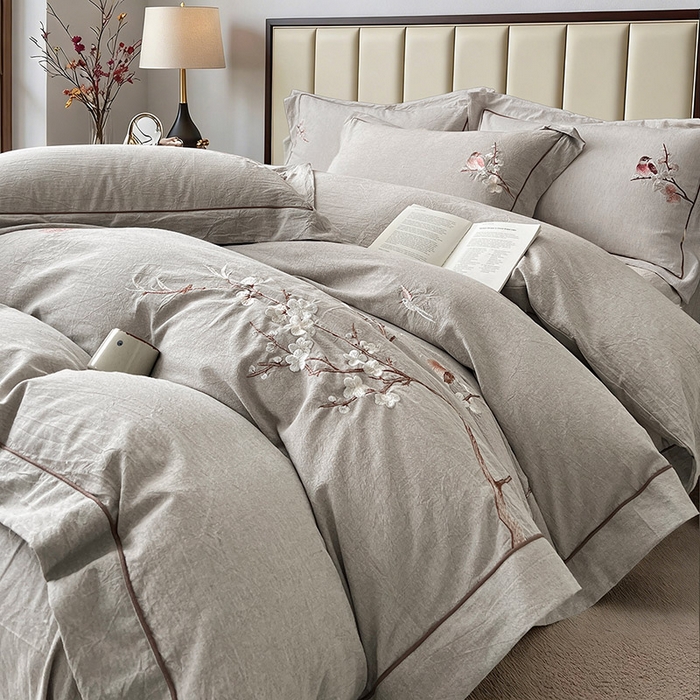 91家纺网 家纺一手货源 找家纺 树下 2026新款A类棉麻刺绣床单款四件套 墨染清枝