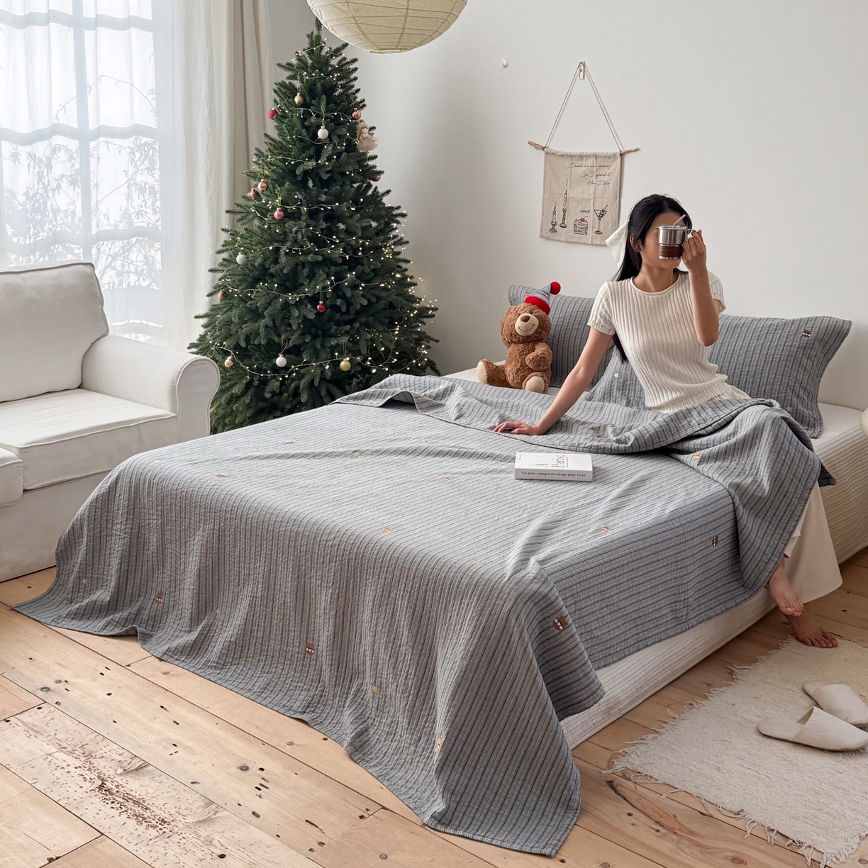 91家纺网 家纺一手货源 找家纺 沐瑟家纺 2026春夏新款全棉纯棉四季款纱布床盖三件套-麦兜系列 麦兜-蓝色