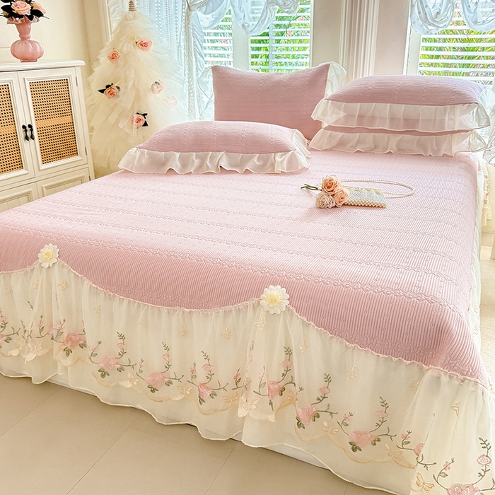 91家纺网 家纺一手货源 找家纺 苏米娜家纺SUMINA 2026新款PE高分子弯边工艺床裙款凉席三件套-可心 可心-粉黛