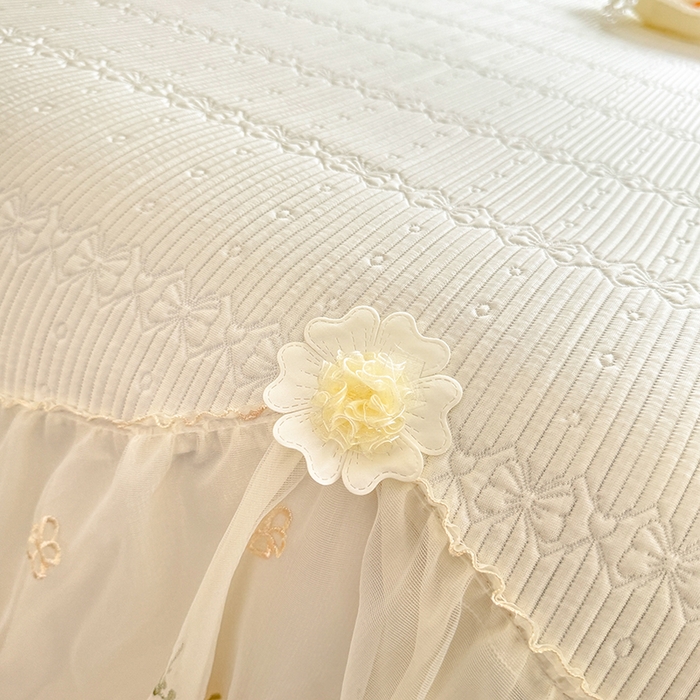 91家纺网 家纺一手货源 找家纺 苏米娜家纺SUMINA 2026新款PE高分子弯边工艺床裙款凉席三件套-可心 可心-奶油白