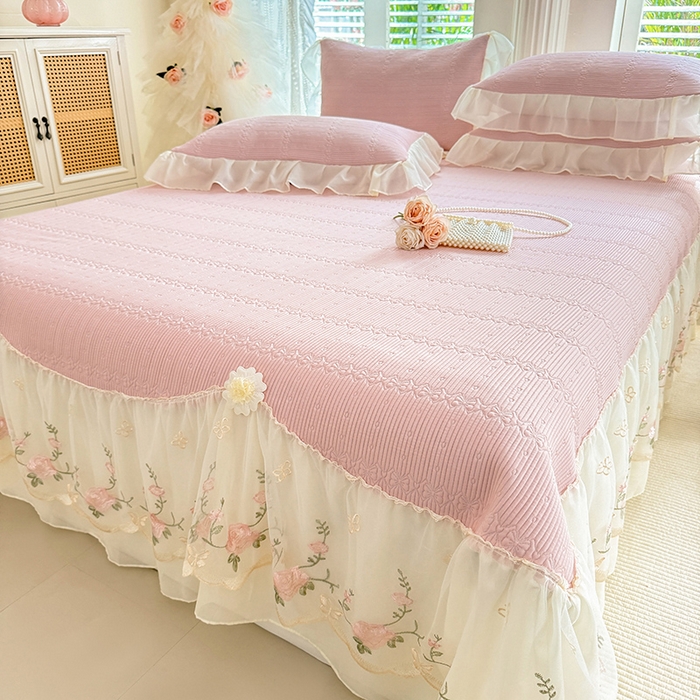 91家纺网 家纺一手货源 找家纺 苏米娜家纺SUMINA 2026新款PE高分子弯边工艺床裙款凉席三件套-可心 可心-粉黛