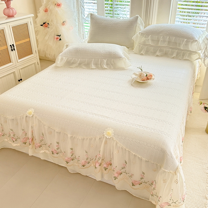 91家纺网 家纺一手货源 找家纺 苏米娜家纺SUMINA 2026新款PE高分子弯边工艺床裙款凉席三件套-可心 可心-奶油白