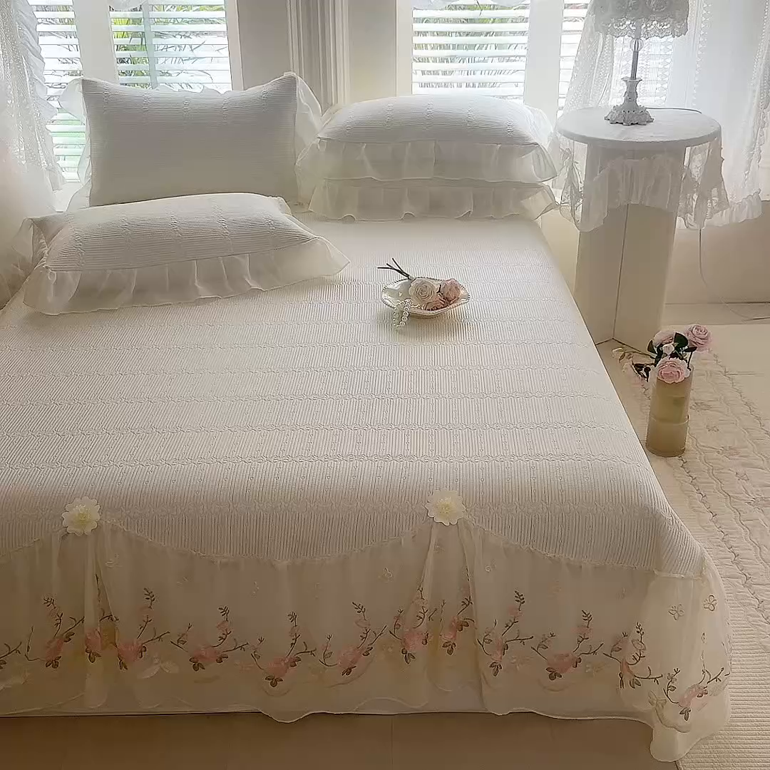 91家纺网 家纺一手货源 找家纺 苏米娜家纺SUMINA 2026新款PE高分子弯边工艺床裙款凉席三件套-可心 可心-奶油白
