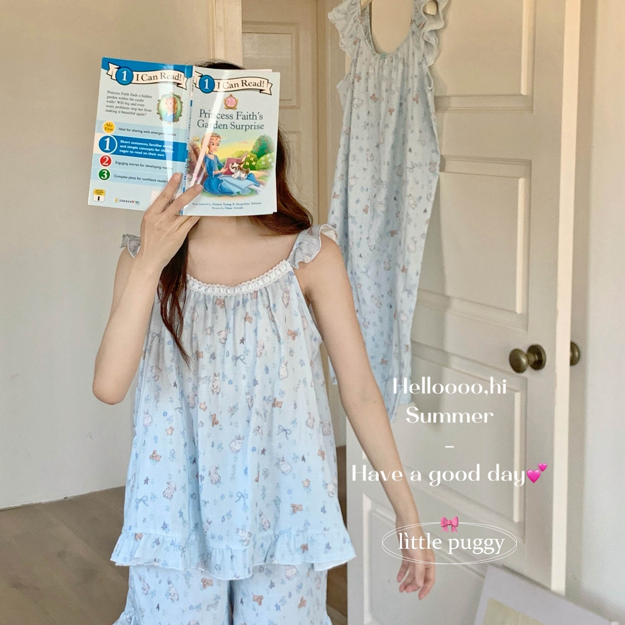 91家纺网 家纺一手货源 找家纺 （总）妍景家居生活馆 2026春夏新款小飞袖套装-蓝色雨后兔兔花园