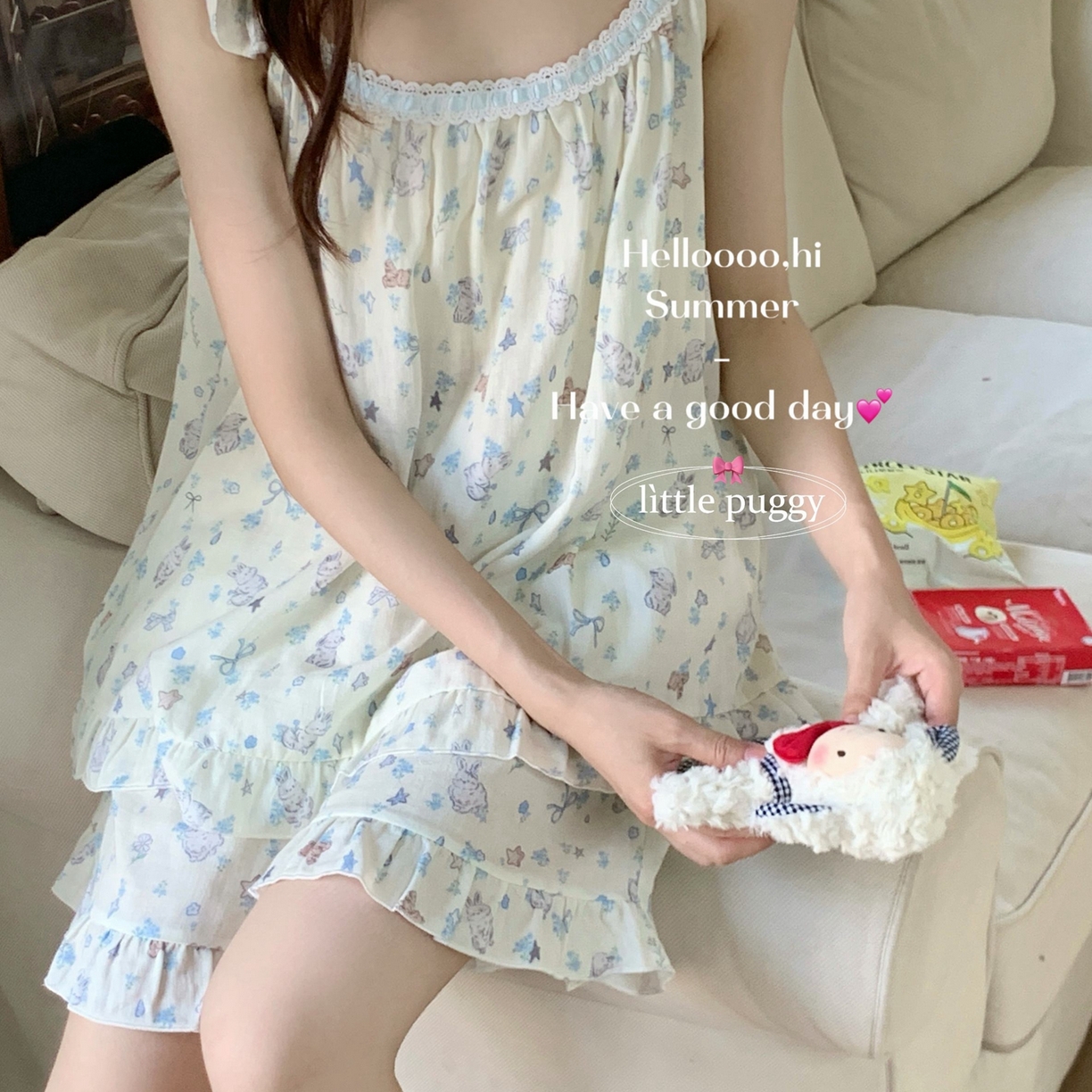 91家纺网 家纺一手货源 找家纺 （总）妍景家居生活馆 2026春夏新款小飞袖套装-米色雨后兔兔花园