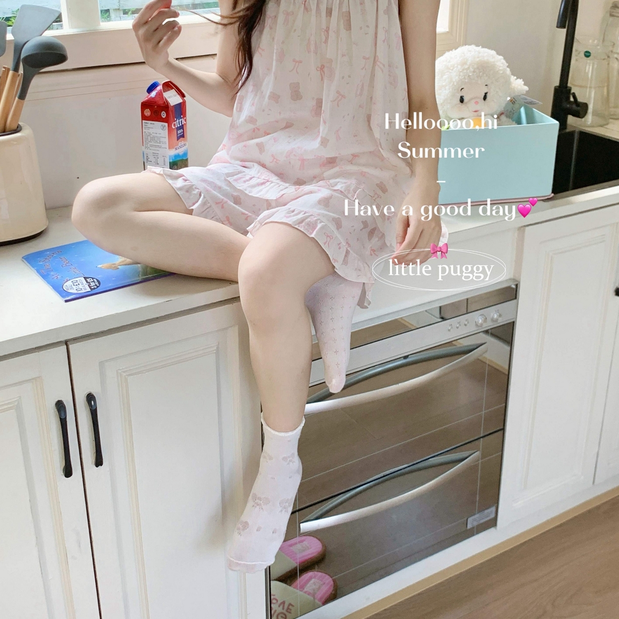 91家纺网 家纺一手货源 找家纺 （总）妍景家居生活馆 2026春夏新款小飞袖套装-沙发兔与熊