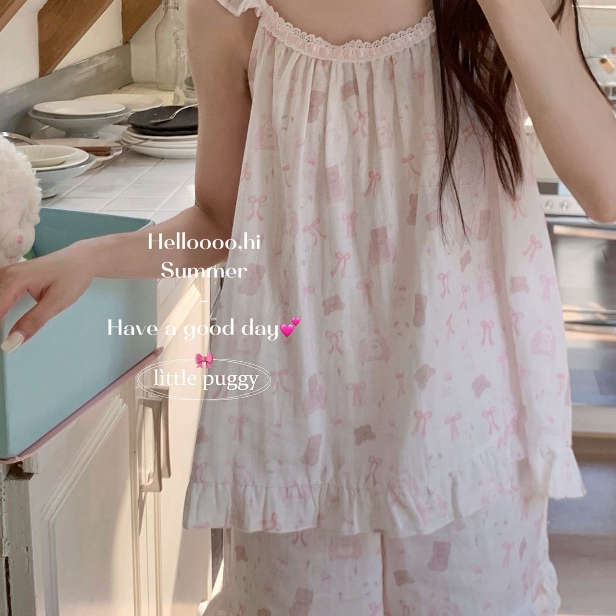 91家纺网 家纺一手货源 找家纺 （总）妍景家居生活馆 2026春夏新款小飞袖套装-沙发兔与熊