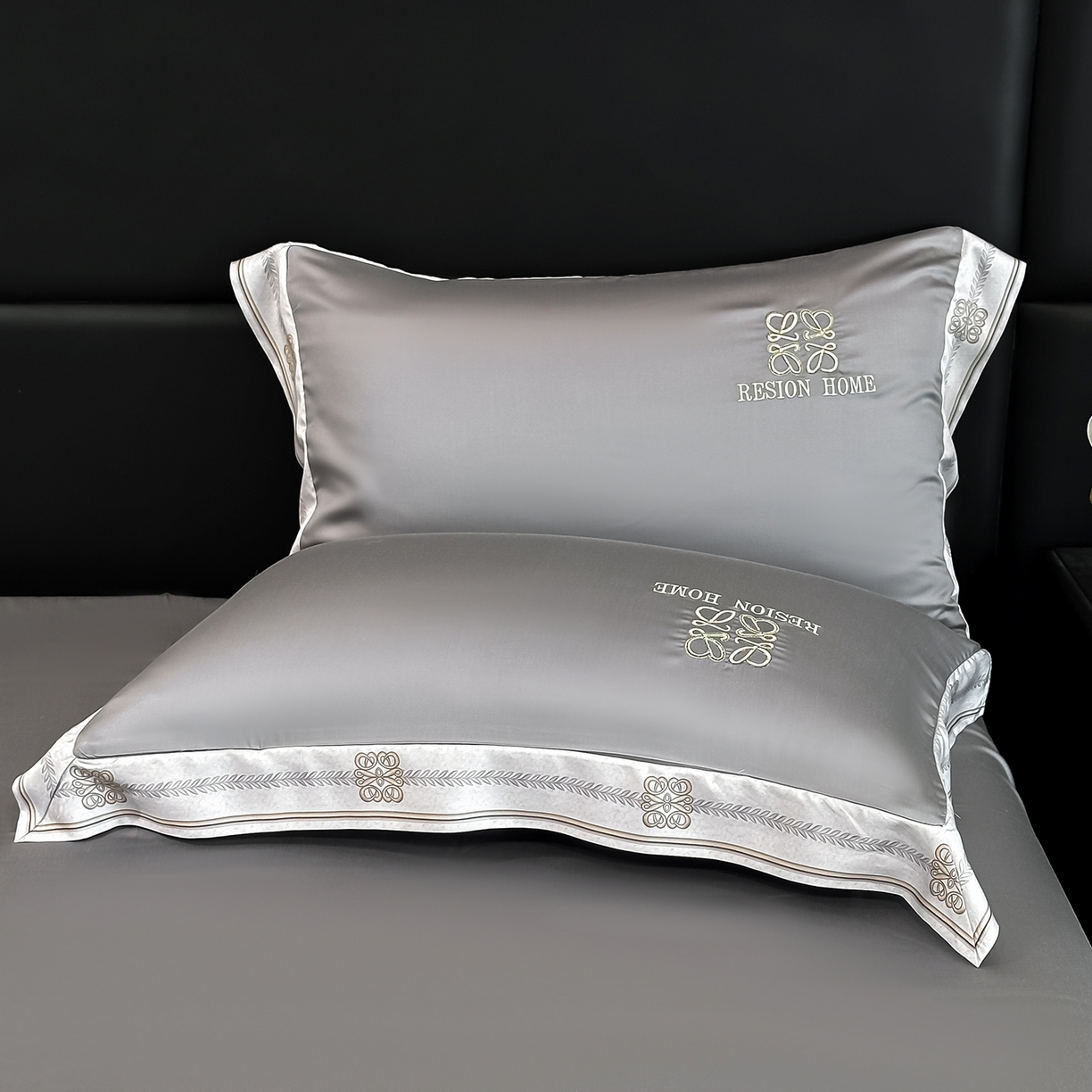 91家纺网 家纺一手货源 找家纺 露梦家纺 2026新款A类水洗真丝轻奢刺绣拼接宽边四件套--贝拉系列 贝拉-高级灰