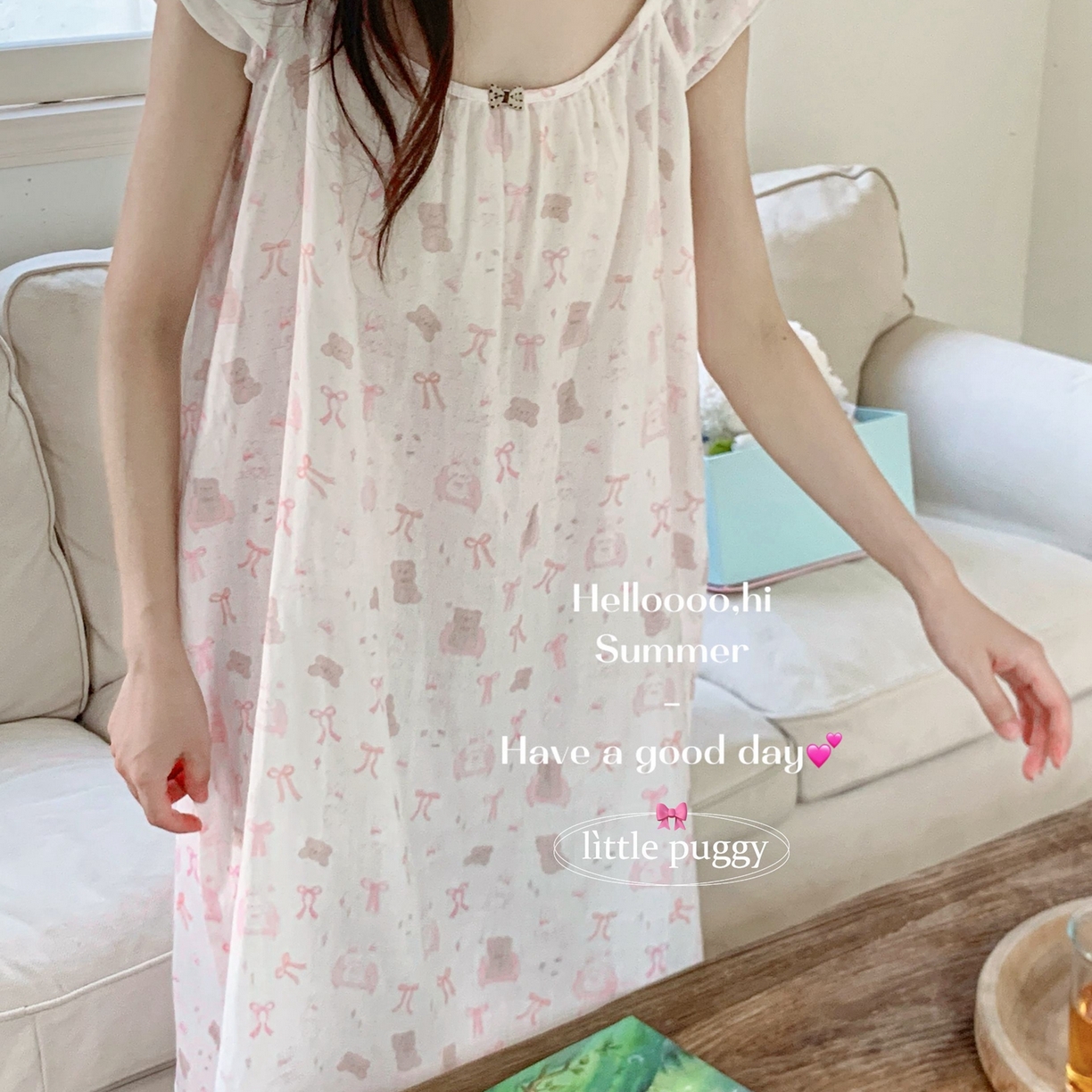 91家纺网 家纺一手货源 找家纺 妍景家居生活馆 2026新款双层纱小飞袖睡裙 沙发兔与熊