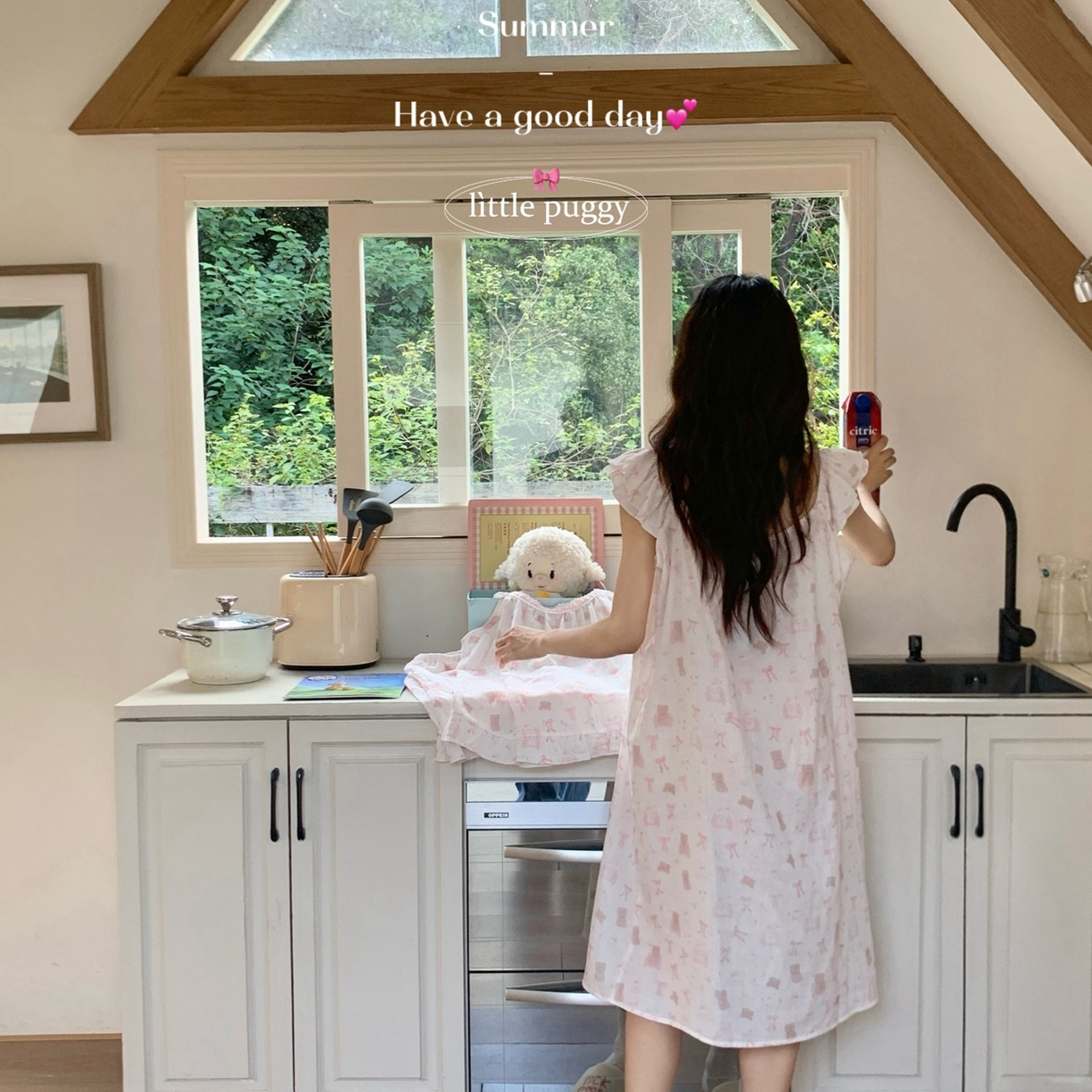 91家纺网 家纺一手货源 找家纺 妍景家居生活馆 2026新款双层纱小飞袖睡裙 沙发兔与熊