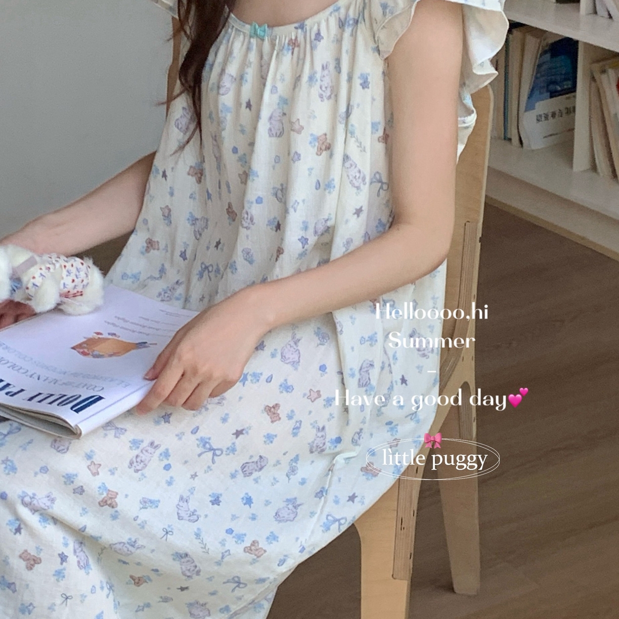 91家纺网 家纺一手货源 找家纺 妍景家居生活馆 2026新款双层纱小飞袖睡裙 雨后兔兔花园米白