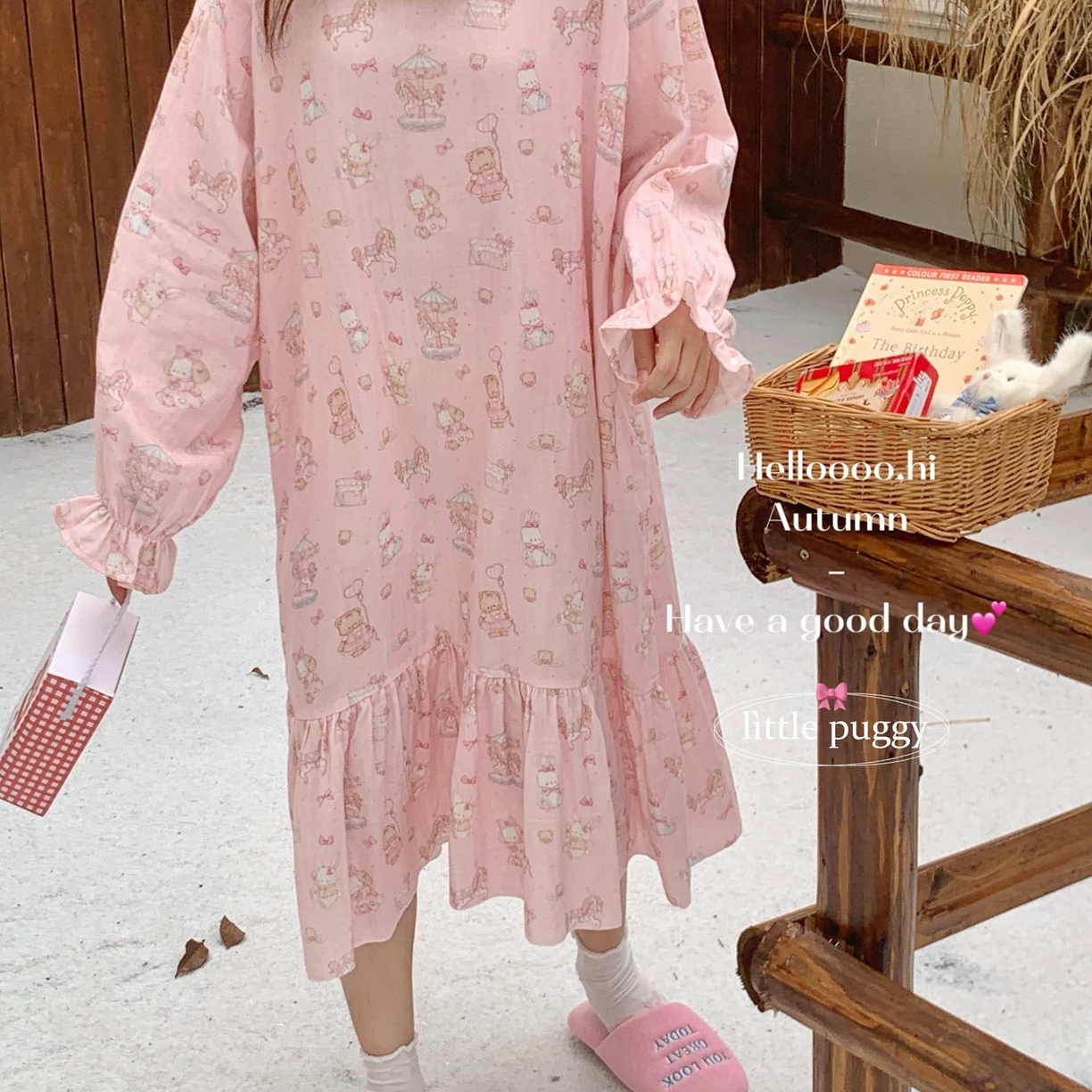 91家纺网 家纺一手货源 找家纺 妍景家居生活馆 2026新款双层纱小熊游乐园睡裙 小熊游乐园-深粉色