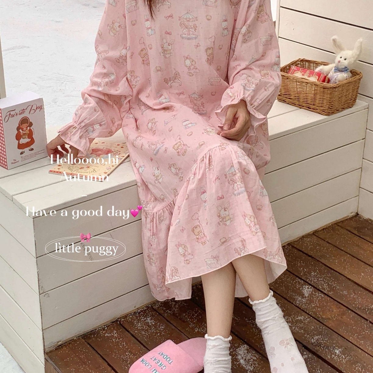 91家纺网 家纺一手货源 找家纺 妍景家居生活馆 2026新款双层纱小熊游乐园睡裙 小熊游乐园-深粉色