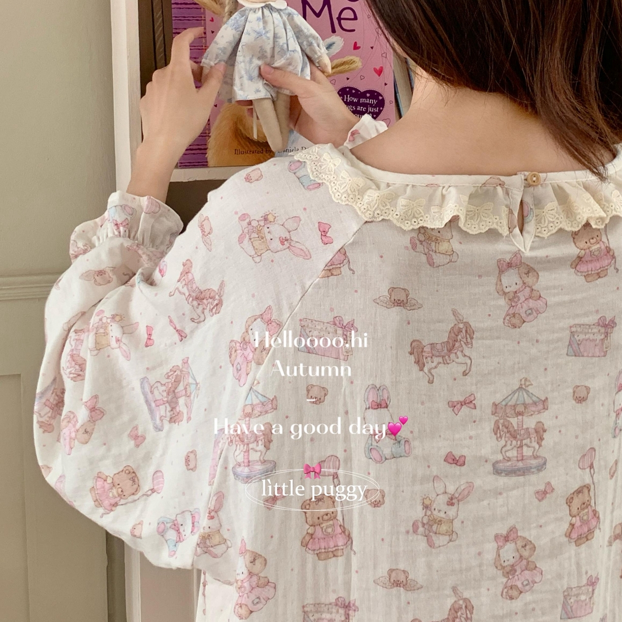 91家纺网 家纺一手货源 找家纺 妍景家居生活馆 2026新款双层纱小熊游乐园睡裙 小熊游乐园-浅粉色