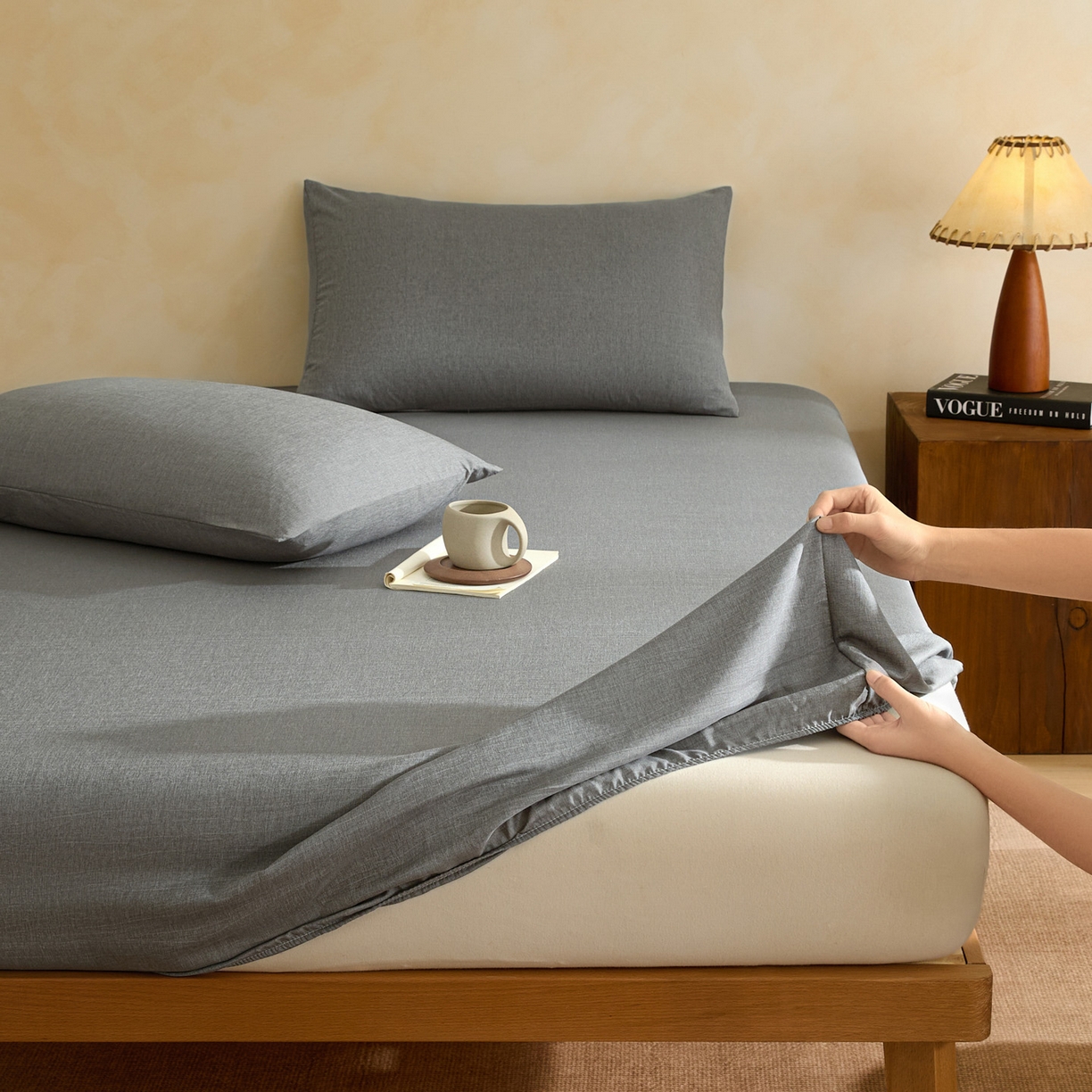 91家纺网 家纺一手货源 找家纺 梵克保罗 2026新品竹纤维床笠凉感纹理感  30%竹纤维 70%超细纤维 竹纤维-浅灰