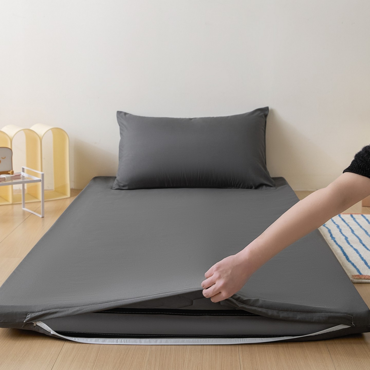 91家纺网 家纺一手货源 找家纺 （总）梵克保罗 2026新款亲肤舒适简约款学生床床垫套